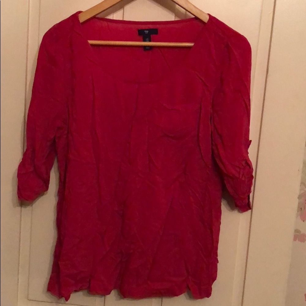 Red 3/4 sleeve blouse